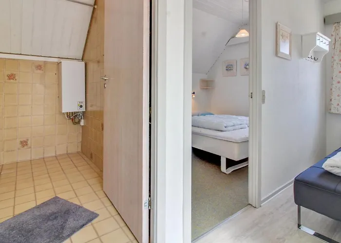 Rauha - 2-3km From The Sea By Interhome